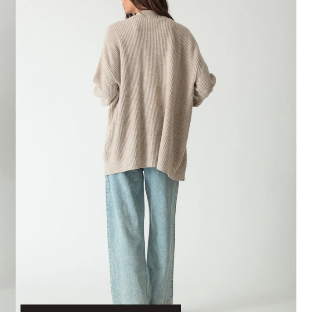 Electric & Rose Everyday Cardigan in Oatmeal Heather - Picture 2 of 14